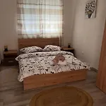 Mira 2 Apartamento *