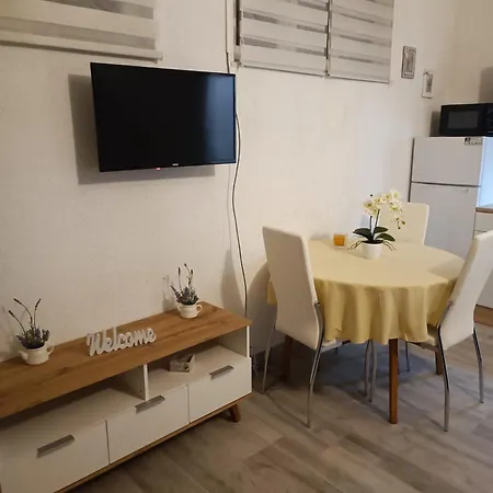 Mira 2 Appartement Split